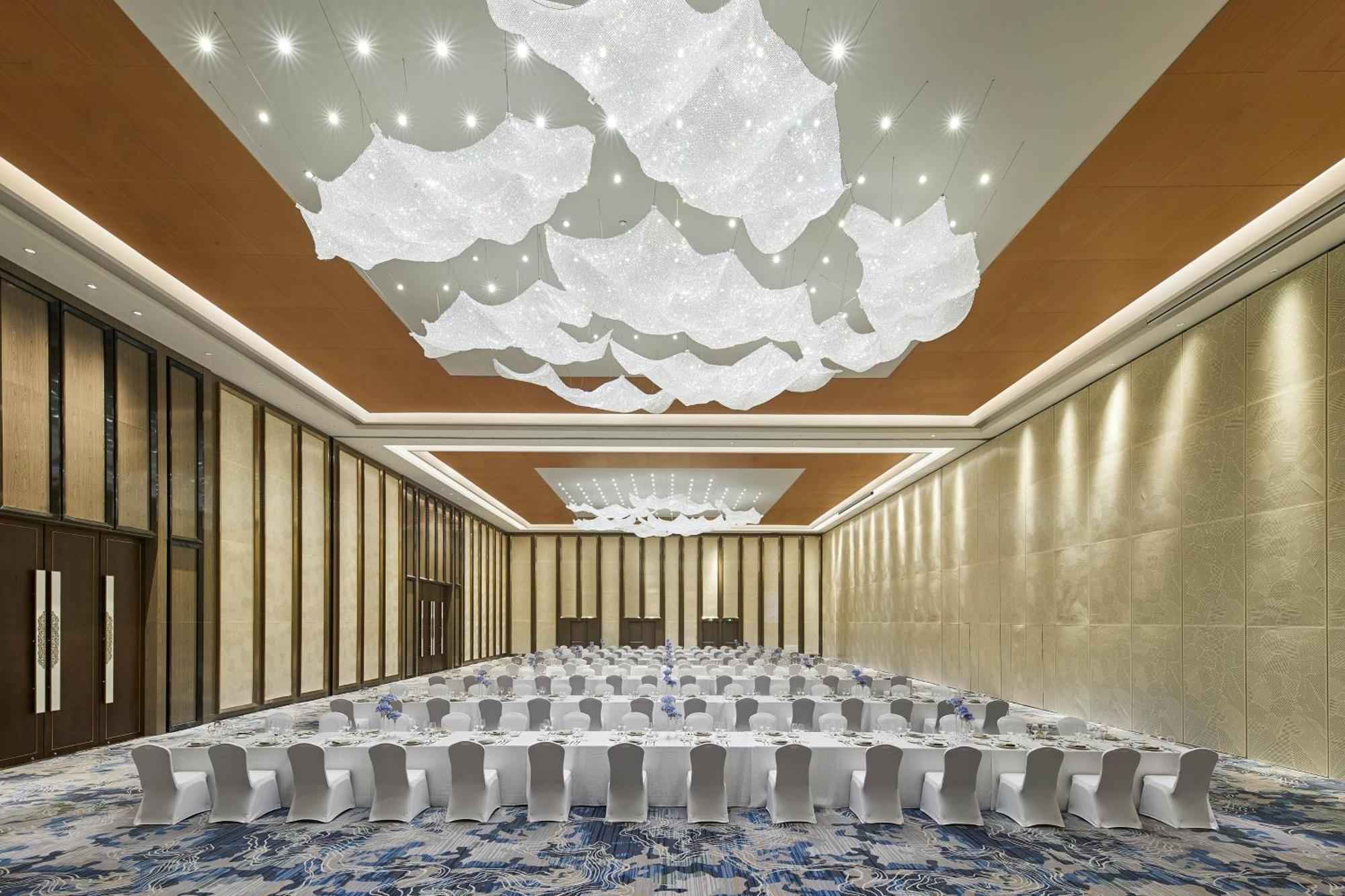 Отель The Westin Qingdao West Coast Экстерьер фото