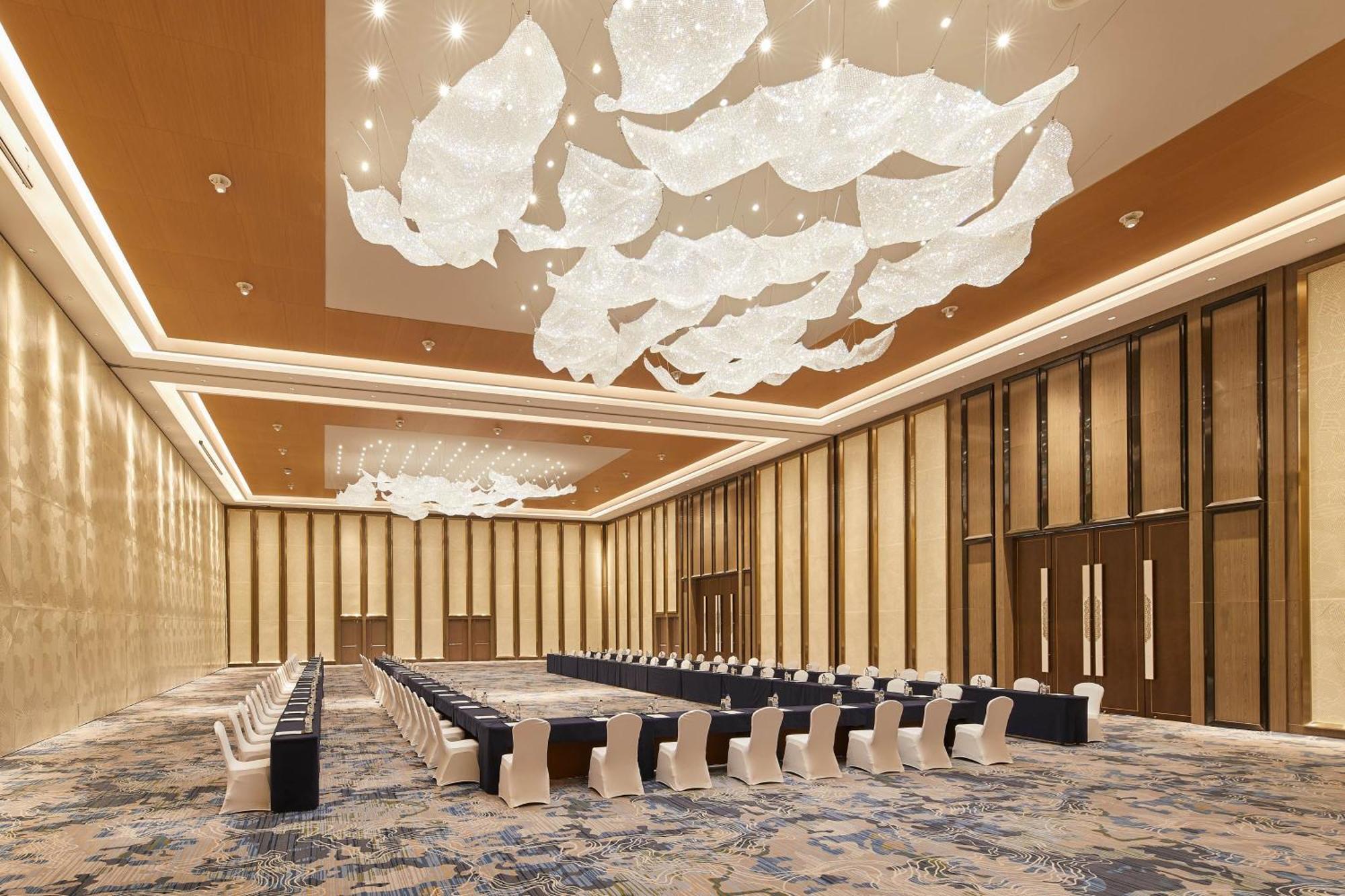 Отель The Westin Qingdao West Coast Экстерьер фото
