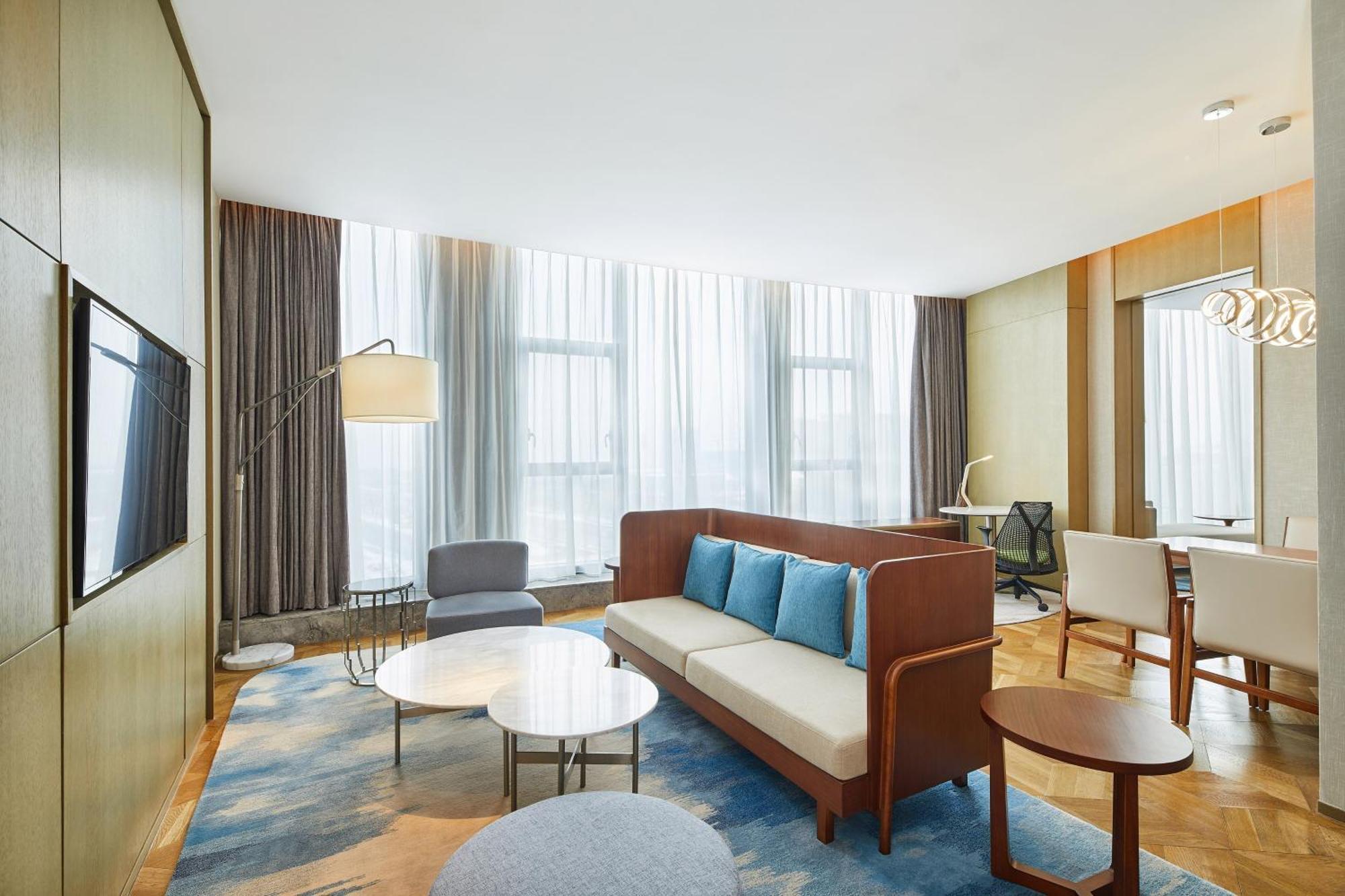 Отель The Westin Qingdao West Coast Экстерьер фото